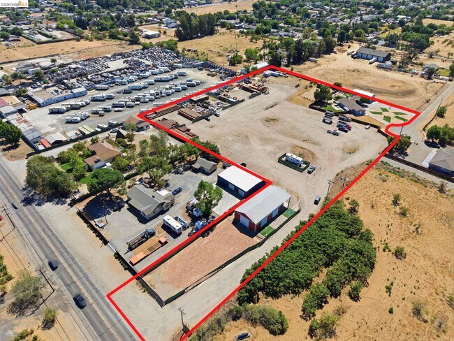 Building Photo - 59 Old Stagecoach Rd