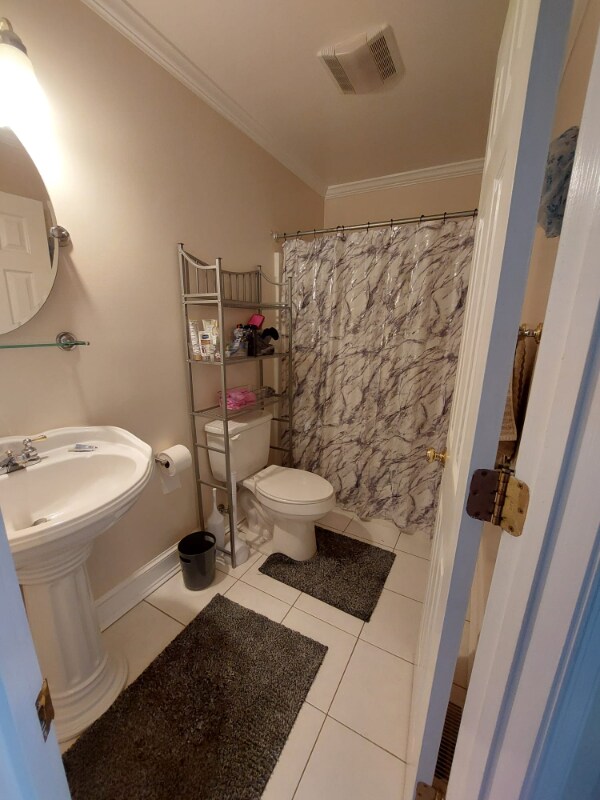 Building Photo - 14031 Rocky Rdg Dr