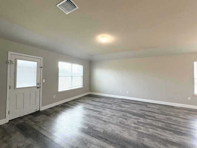 Building Photo - 11708 Cambrian Rd