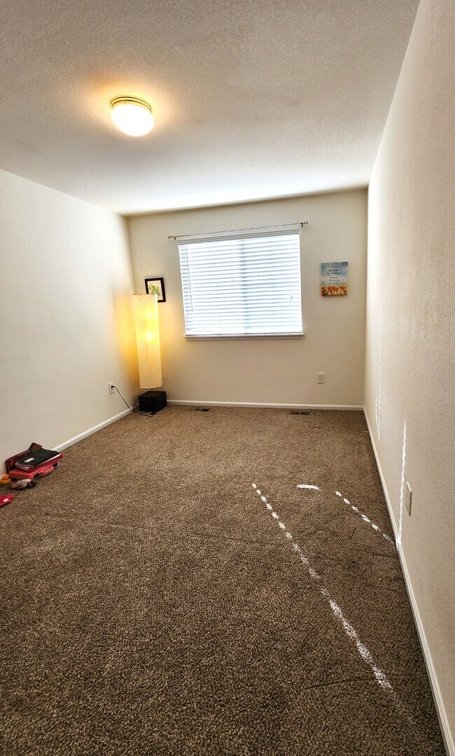 Building Photo - 13628 Plaster Cir