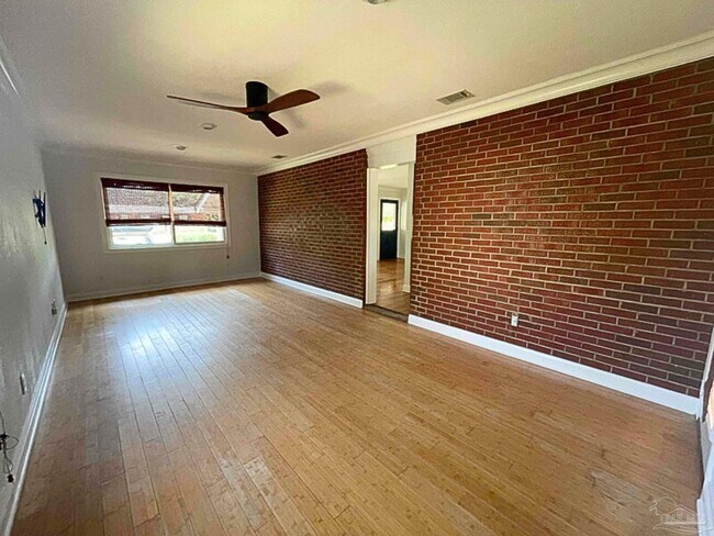 Building Photo - 3708 Whispering Pines Dr