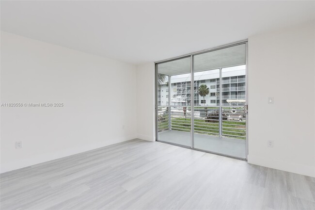 Building Photo - 3600 NE 170th St