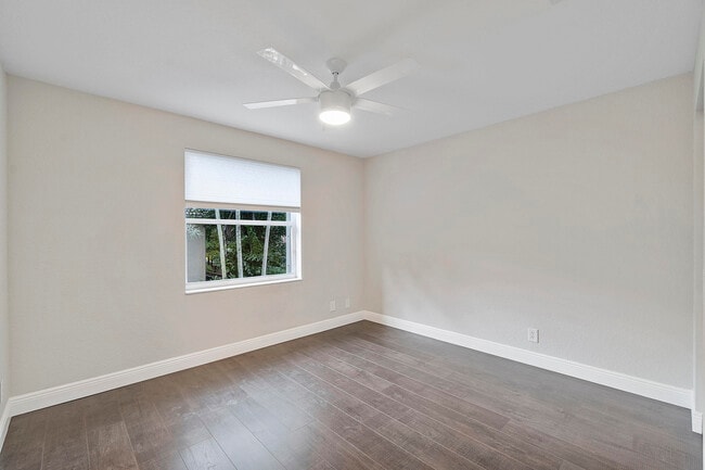 Building Photo - 6364 NW 78th Dr