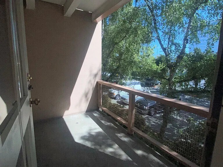 balcony - 1 Captain Dr