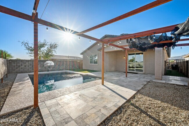 Building Photo - 2814 W Apollo Rd