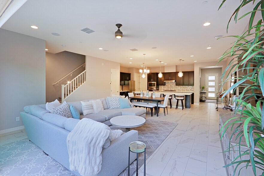 Building Photo - 7350 E Vista Bonita Dr