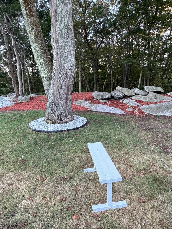 Building Photo - 29 Blueberry Hill Rd