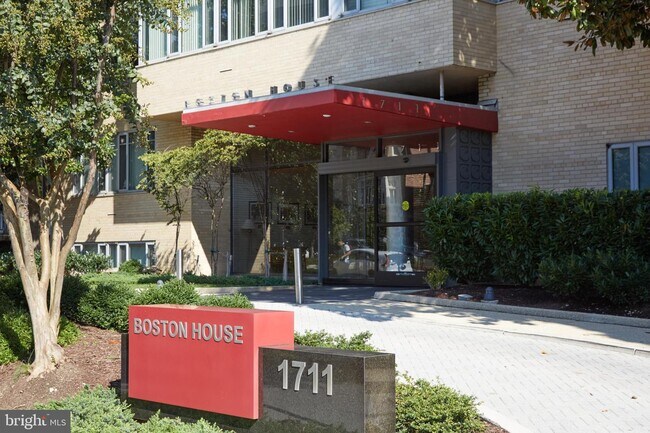 Building Photo - 1711 Massachusetts Ave NW