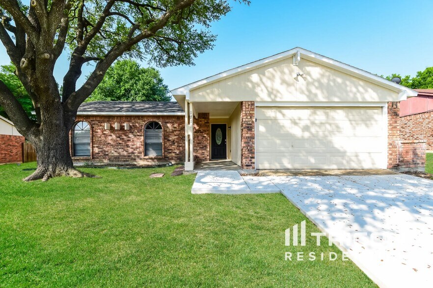 Primary Photo - 1711 Pilot Way