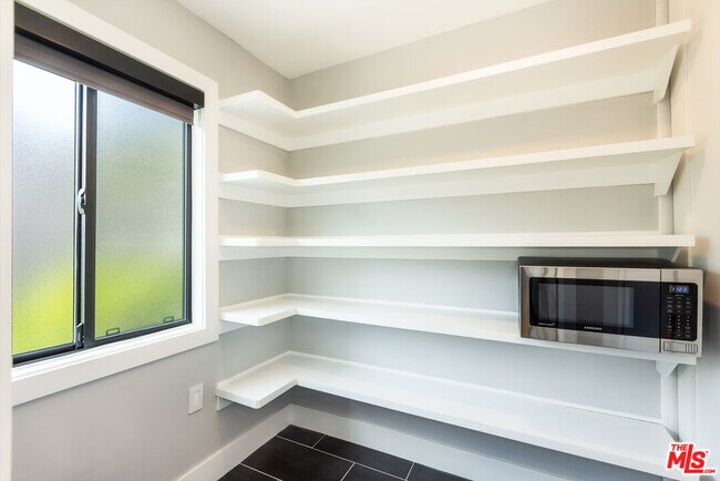 Building Photo - 13036 Mindanao Wy