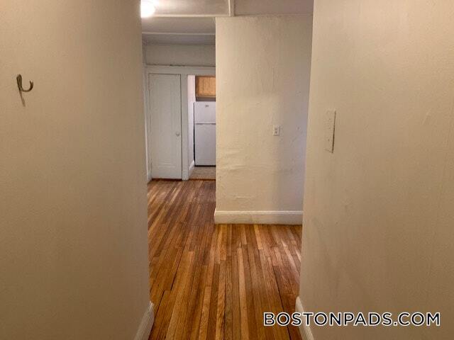 Building Photo - 1185 Boylston St