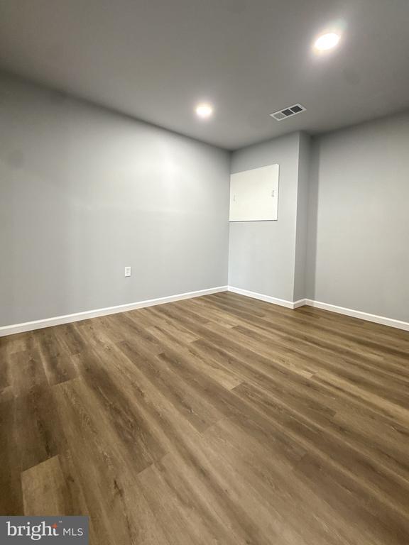 Building Photo - 3036 Virginia Dare Ct