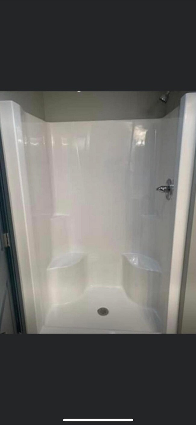 Building Photo - 324 Scotts Run Rd