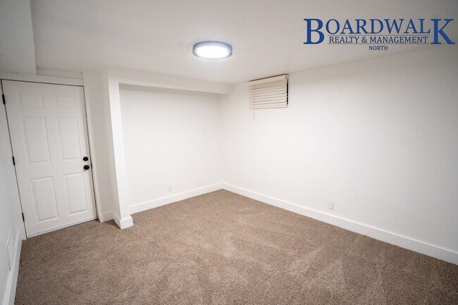 Building Photo - Newly Remodeled 3 Bedroom East of Harrison Blvd!