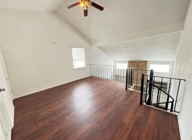 Building Photo - 12251 W Village Dr