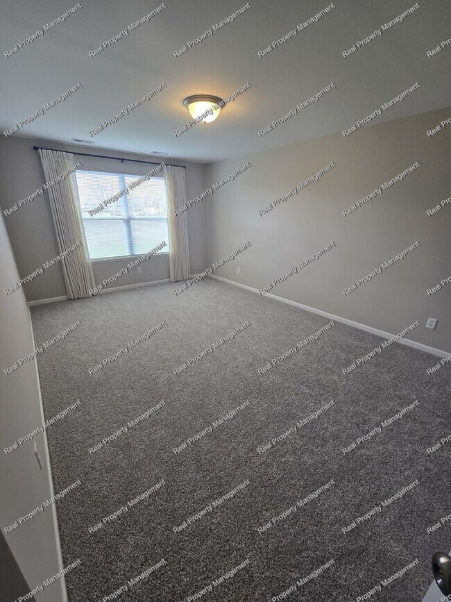 Building Photo - New Maintenance Free Two Bedroom Duplex