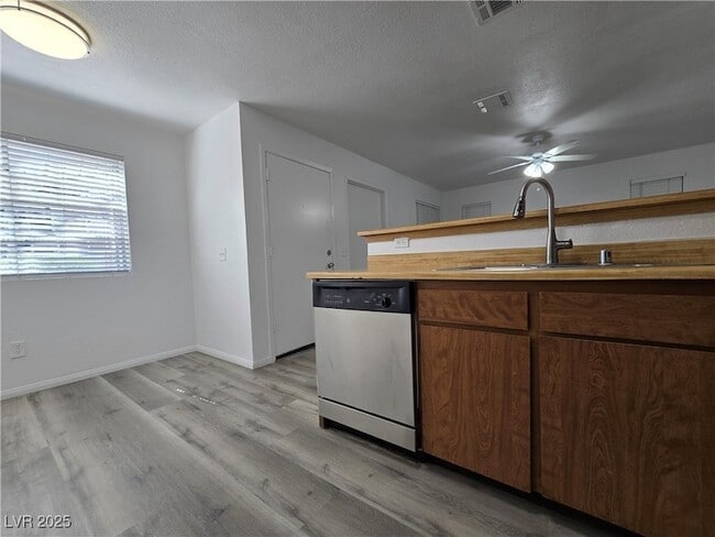 Building Photo - 2742 Alicialynn Way