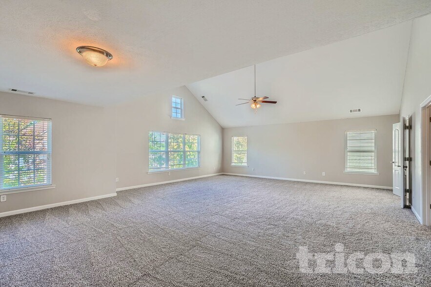 Building Photo - 1249 Avington Glen Dr SE