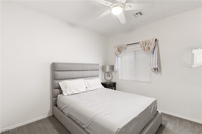 Building Photo - 5244 Fiery Sky Ridge St