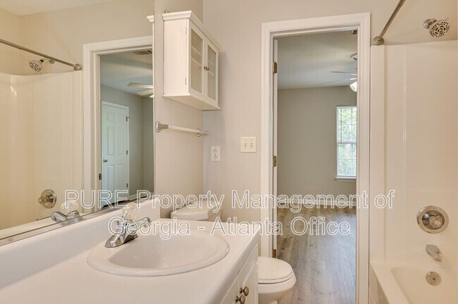 Building Photo - 126 Brittany Way