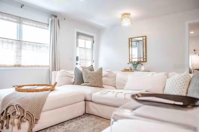 Building Photo - 2433 Lydia Way