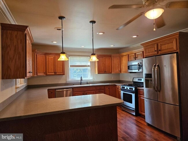 Building Photo - 25513 Hill Rd