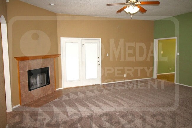 Building Photo - 4302 Hank Dr