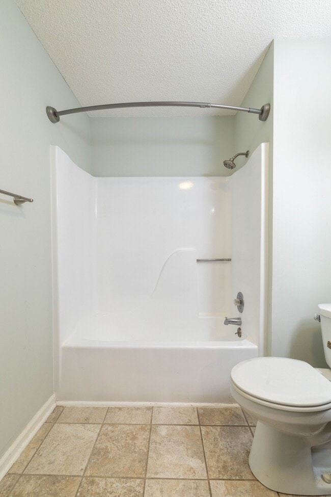 Building Photo - 928 Chip Cove Ln