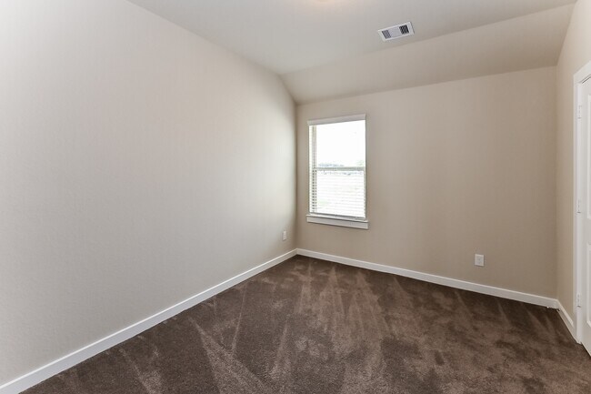 Building Photo - 12319 Summerbrook Dr