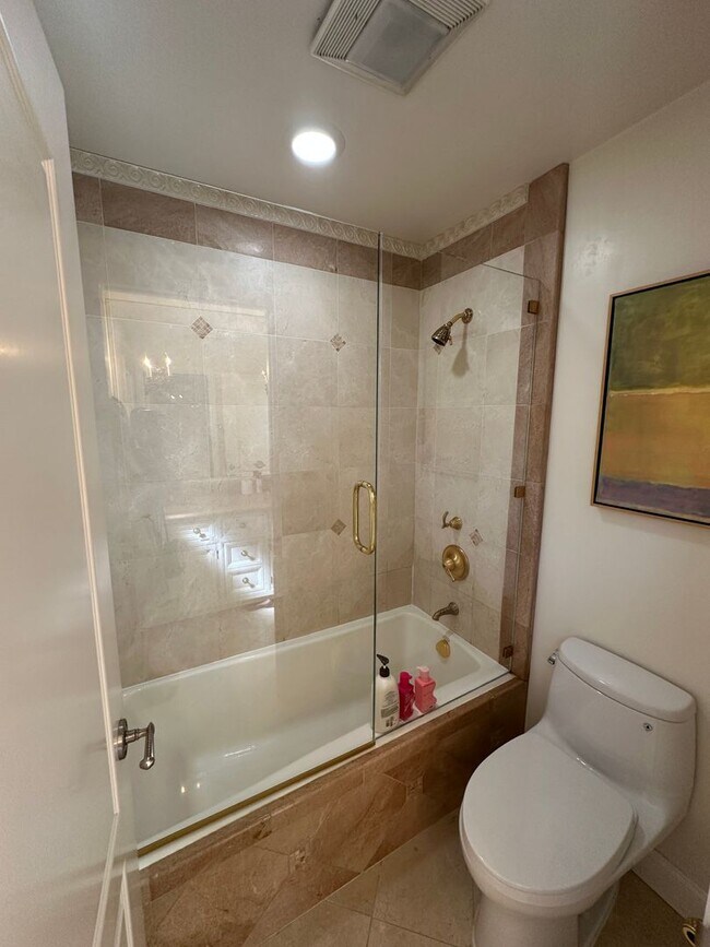 Building Photo - Beautifully Appointed 4 Bed, 2.5 Bath Home...