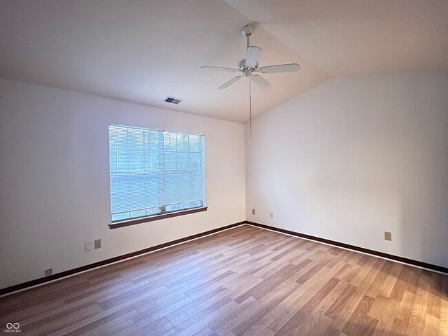 Building Photo - 4923 Peony Pl