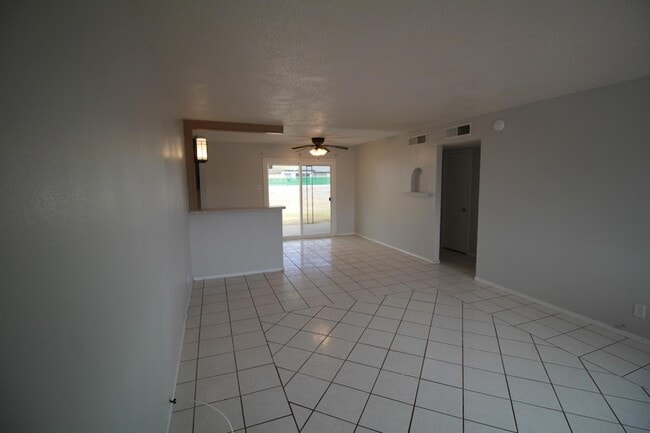 Building Photo - 5725 Waycross Ave