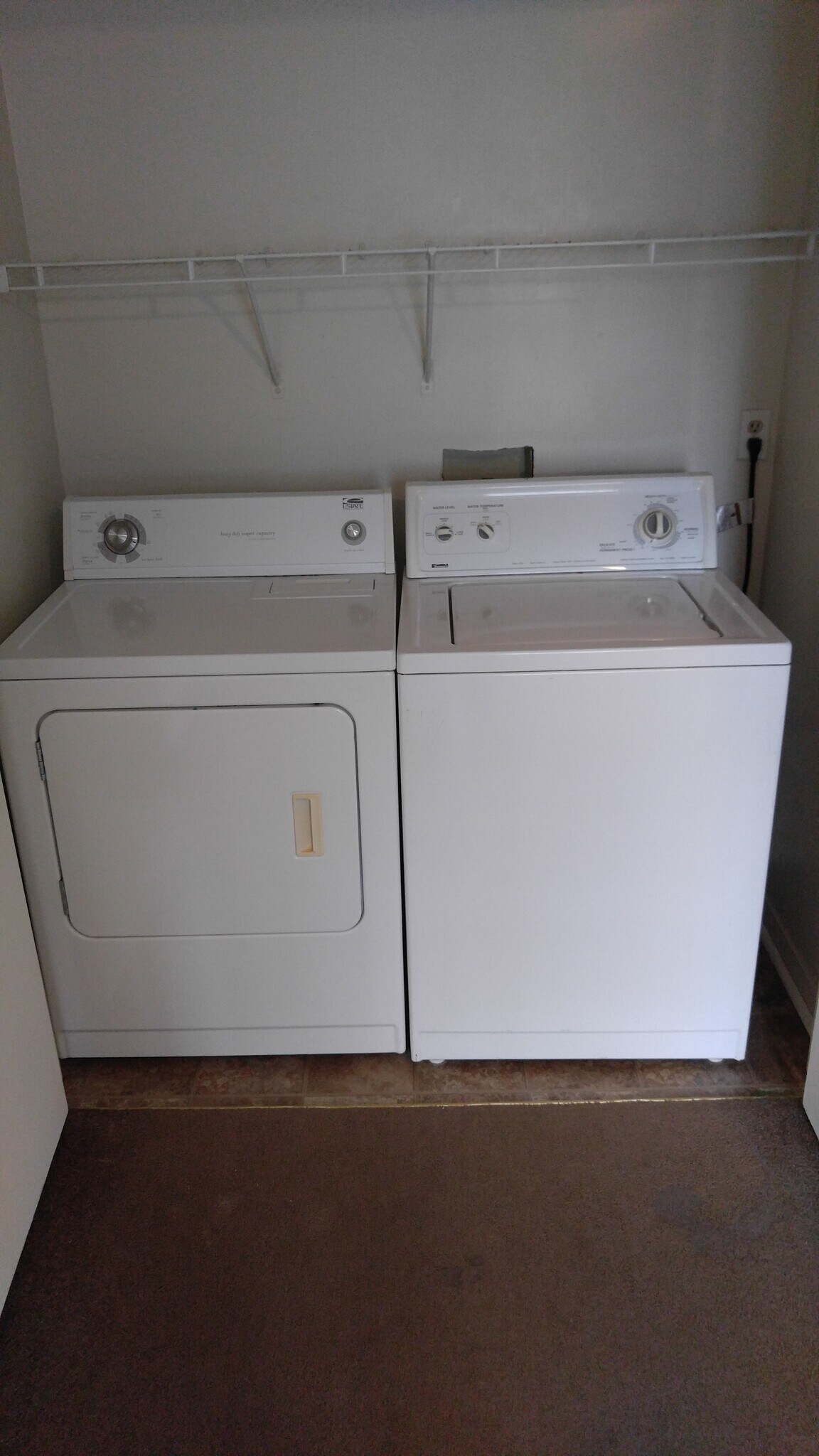 WASHER &dryer - 655 E 4th St