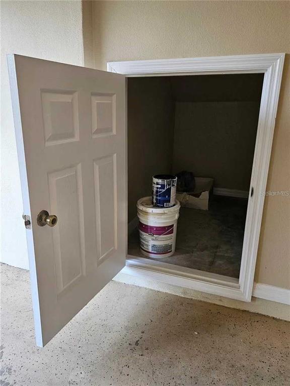 Building Photo - 1120 Blackwater Dr