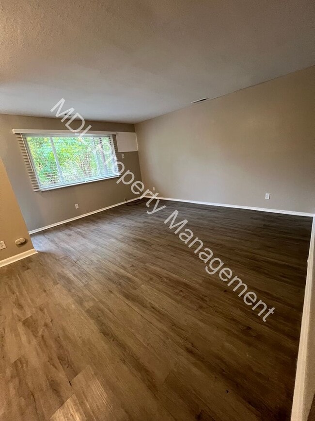 Building Photo - 2809 S Jefferson*