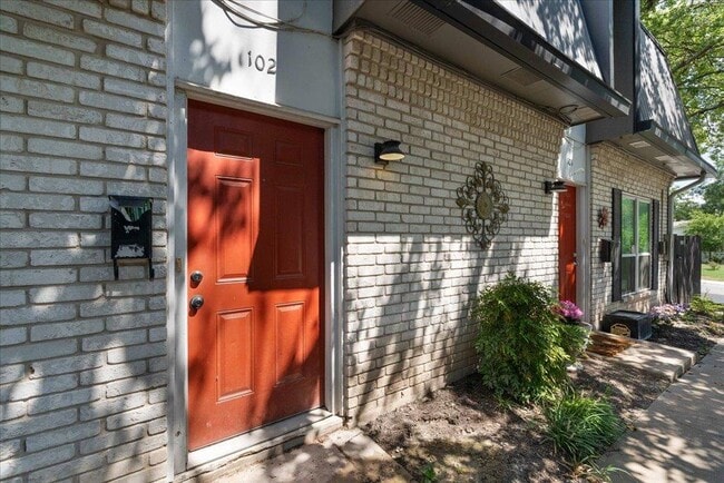 Building Photo - 1703 Coronado Hills Dr