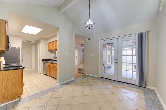 Building Photo - 8746 E Rylander Cir