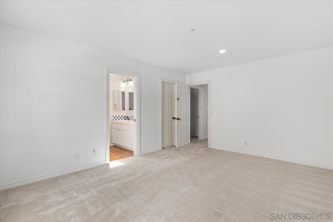 Building Photo - 512 S Granados Ave