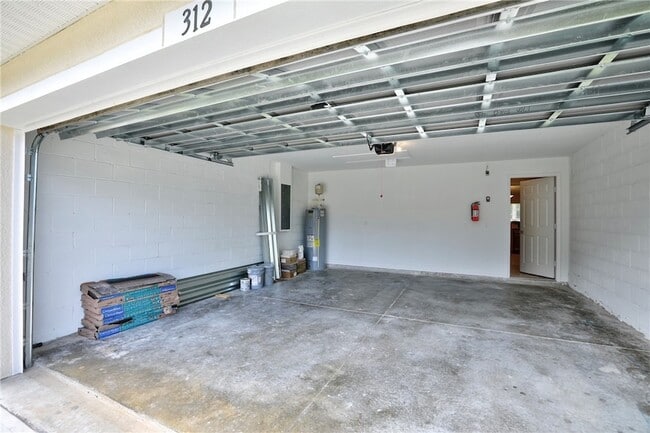 Building Photo - 312 Perch Ln