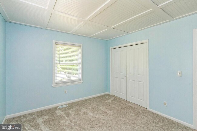 Building Photo - 311 Oakridge Dr