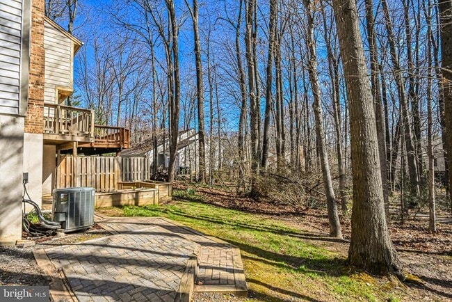 Building Photo - 9929 Hemlock Woods Ln