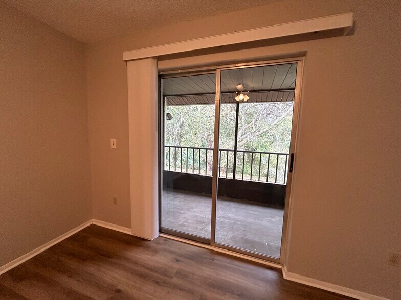 Building Photo - 412 Banana Cay Dr