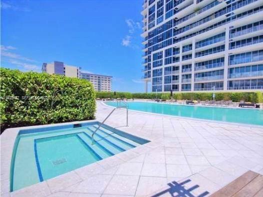 Building Photo - 7601 E Treasure Dr