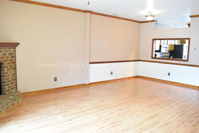 Building Photo - 310 Cobb Island Ct