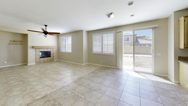 Building Photo - 36425 Fallingstar Pl