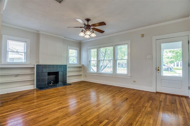 Building Photo - 4011 W 7th St