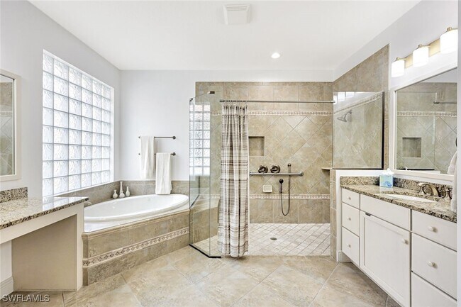 Building Photo - 7655 Martino Cir