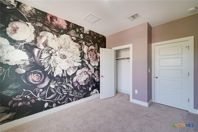 Building Photo - 2205 Capulet St