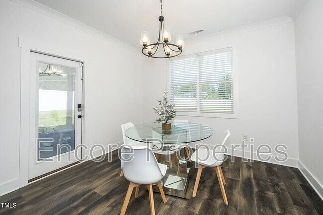 Building Photo - 51 Buckstone Pl