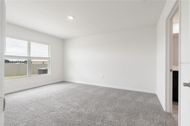 Building Photo - 4762 SW 88th Ln